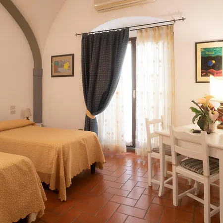 La Contessina Aparthotel 3*